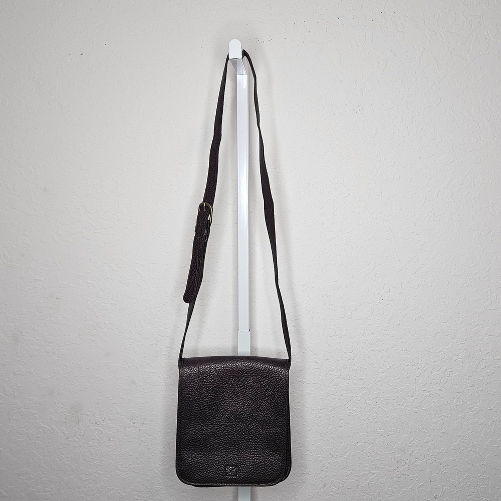 GAP Dark Brown Pebbled Leather Crossbody Messenger Flap Bag Adjustable‎ Strap